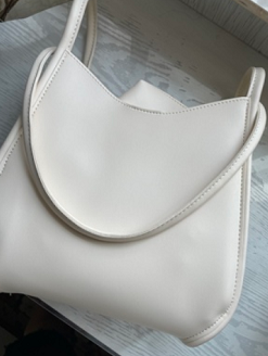 1659935962147010804.png image.png